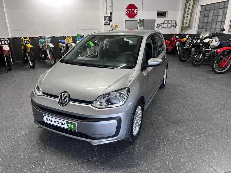 Cinza Usado 2018 VW up! Move Citadino | € 8.250 (Preço justo) - Imagem 1/4