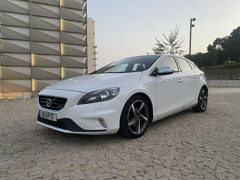 Usado 2013 Volvo V40 R-Design Carrinha | € 9.990 (Bom preço) - Imagem 1/4