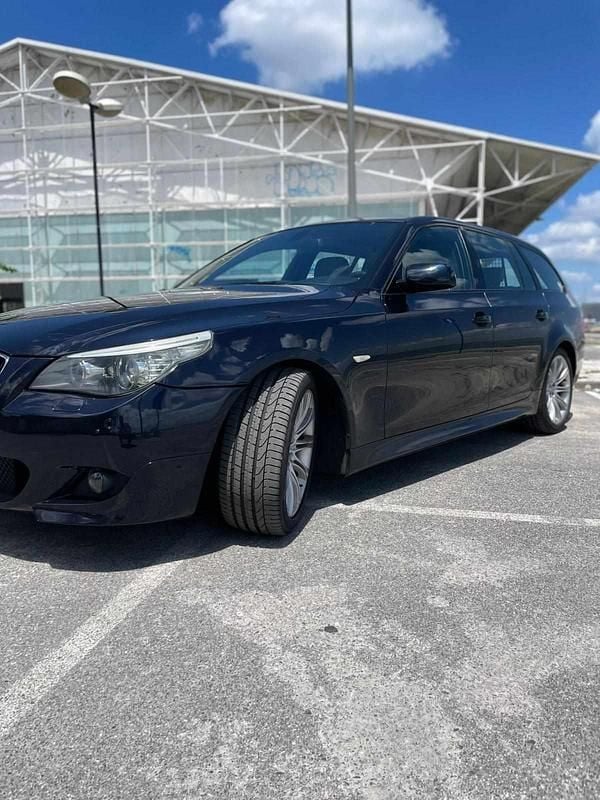 Usado BMW 520 177 HP (130 kW) 2009 Preto Sedan