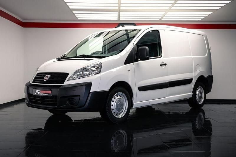 Branco Usado 2013 Fiat Scudo Van | € 7.500 - Imagem 1/4
