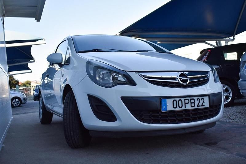 Branco Usado 2014 Opel Corsavan Citadino | € 4.850 (Preço elevado) - Imagem 1/4