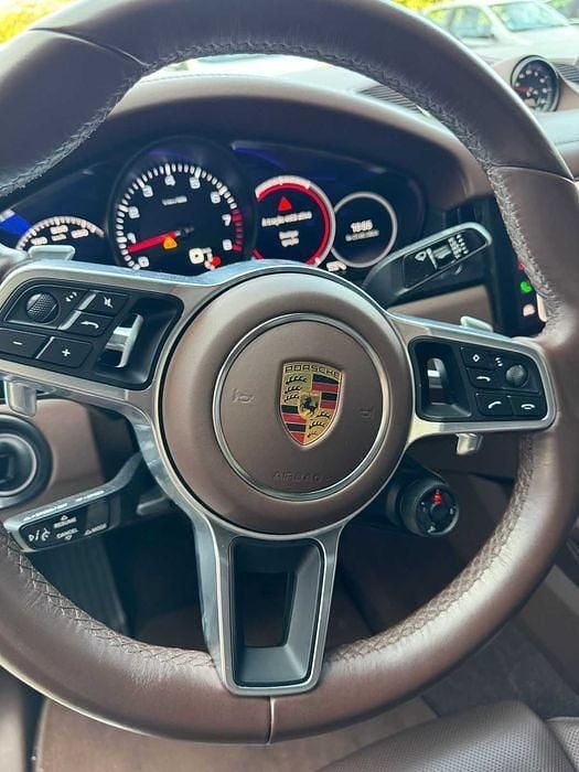 Usado Porsche Cayenne 340 HP (250 kW) 2021 SUV