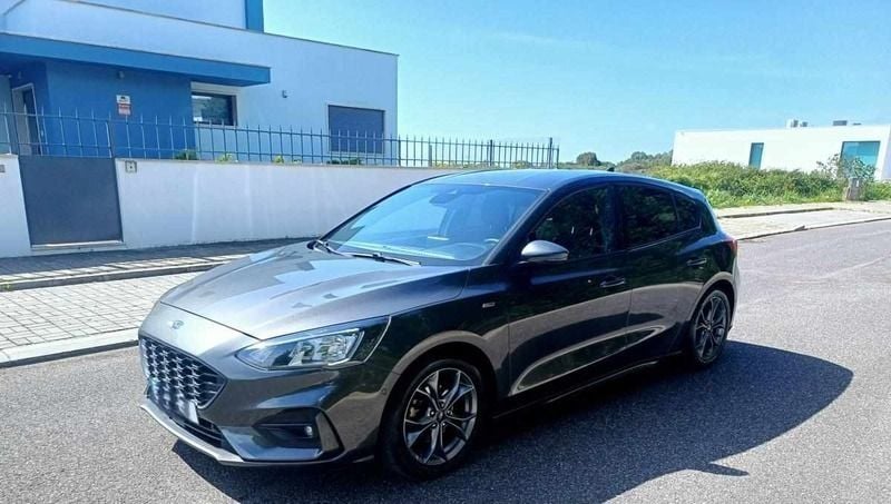 Cinzento Usado 2021 Ford Focus Carrinha | € 16.990 (Preço justo) - Imagem 1/4