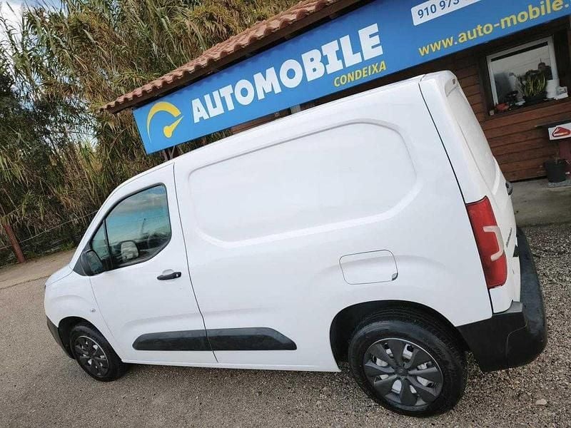 Usado Citroën Berlingo 102 HP (75 kW) 2021 Branco Monovolume