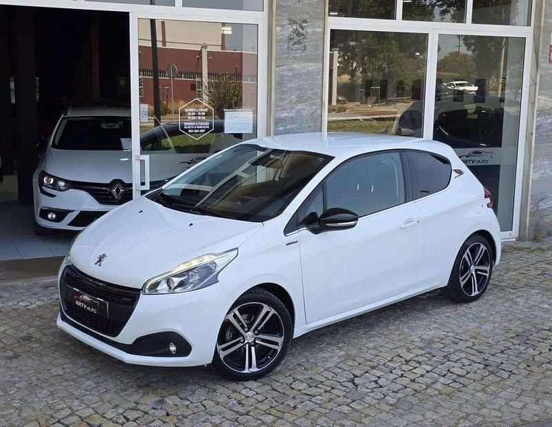 Branco Usado 2017 Peugeot 208 GT-line Citadino | € 9.450 (Super Preço) - Imagem 1/4