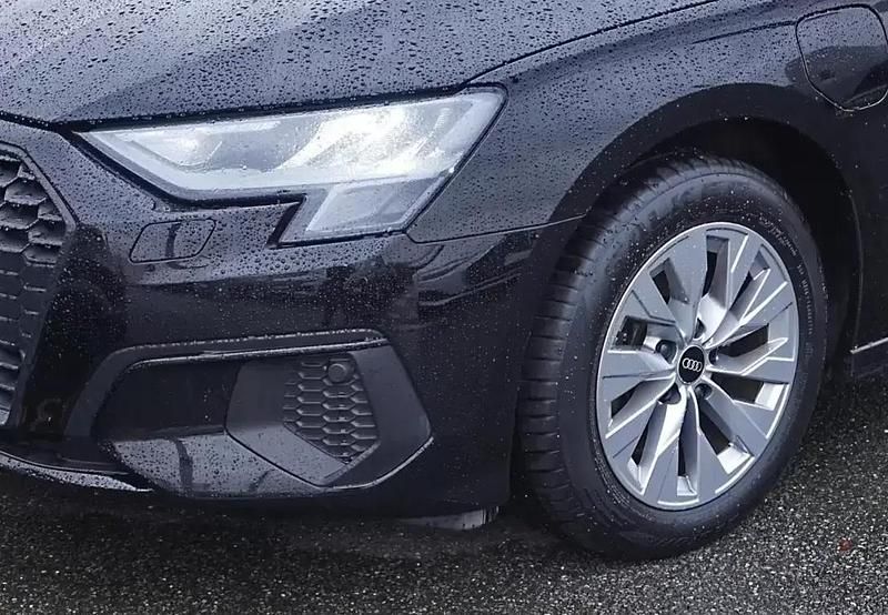 Usado Audi A3 Sportback e-tron 204 HP (150 kW) 2021 Preto Citadino