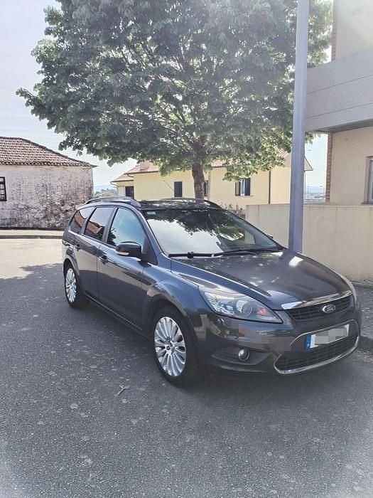 Usado 2008 Ford Focus Titanium X Sedan | € 4.000 (Preço justo) - Imagem 1/4
