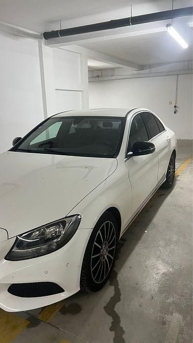 Usado 2015 Mercedes C200 Sedan | € 16.780 (Bom preço) - Imagem 1/4