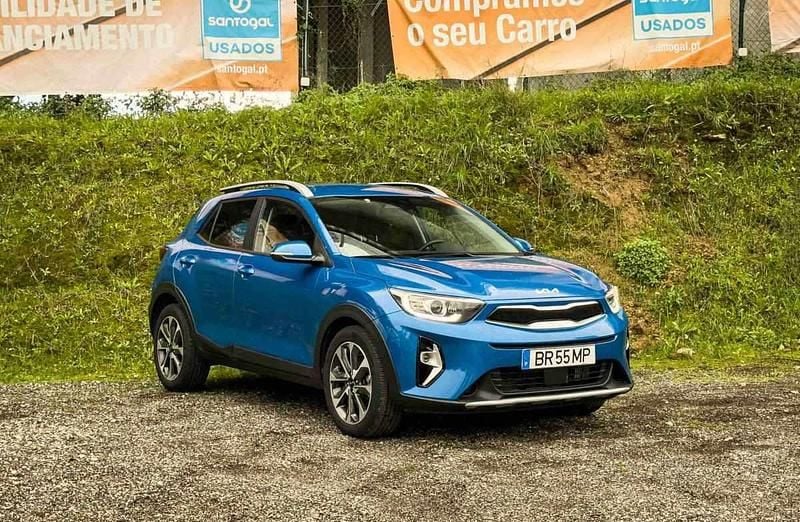 Azul Usado 2025 Kia Stonic SUV | € 19.990 (Preço justo) - Imagem 1/4