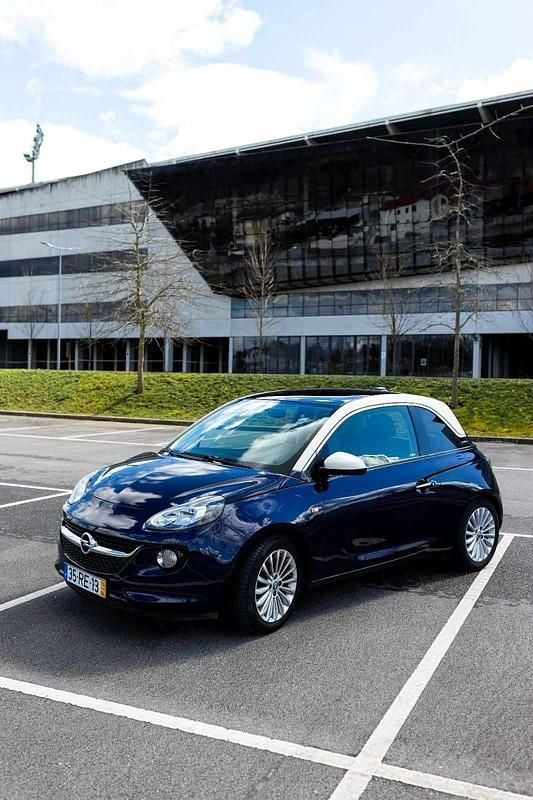 Usado Opel Adam 69 HP (50 kW) 2016 Azul Citadino