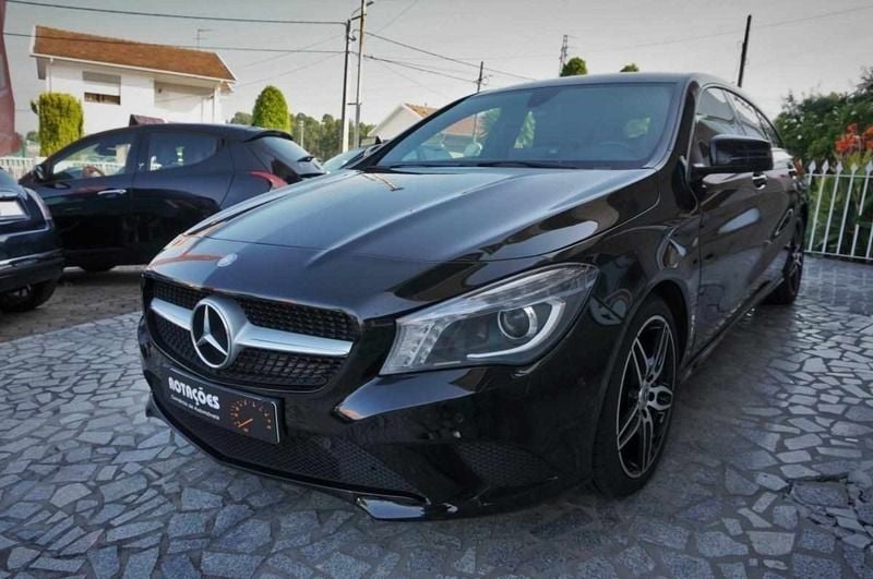 Preto Usado 2015 Mercedes CLA200 Shooting Brake Carrinha | € 18.990 (Preço justo) - Imagem 1/4