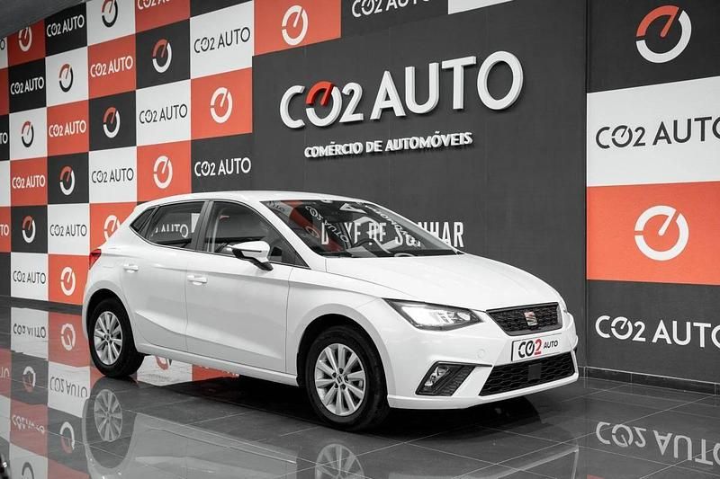 Branco Usado 2023 Seat Ibiza | € 15.900 (Preço justo) - Imagem 1/4