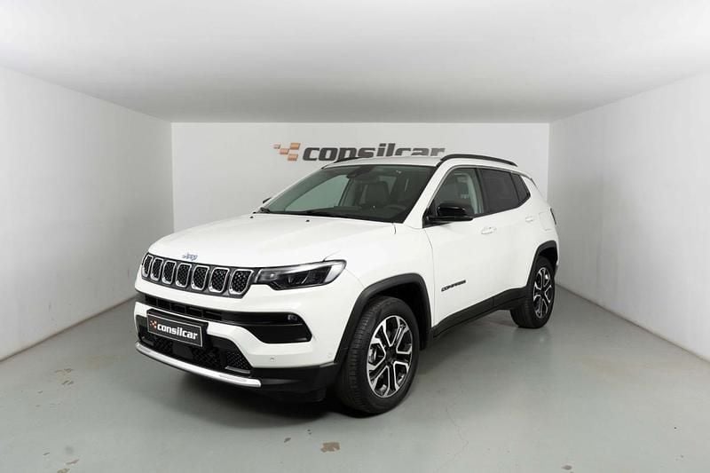 Branco Usado 2022 Jeep Compass Limited SUV | € 24.980 (Preço justo) - Imagem 1/4