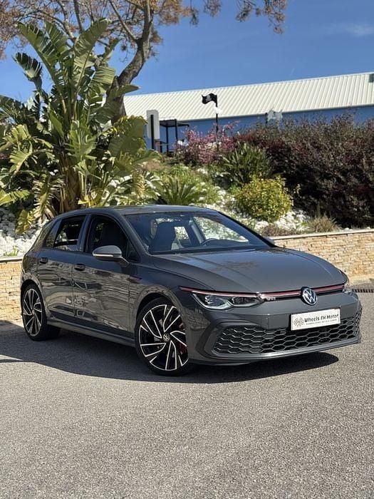 Usado VW Golf VIII GTI 245 HP (180 kW) 2021 Sedan