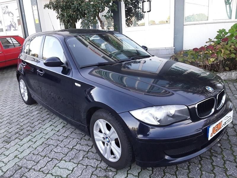 Usado BMW 116 116 HP (85 kW) 2009 Azul Citadino