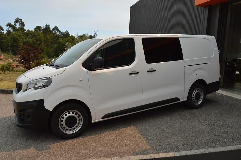 Usado Peugeot Expert S 120 HP (88 kW) 2022 Branco Van
