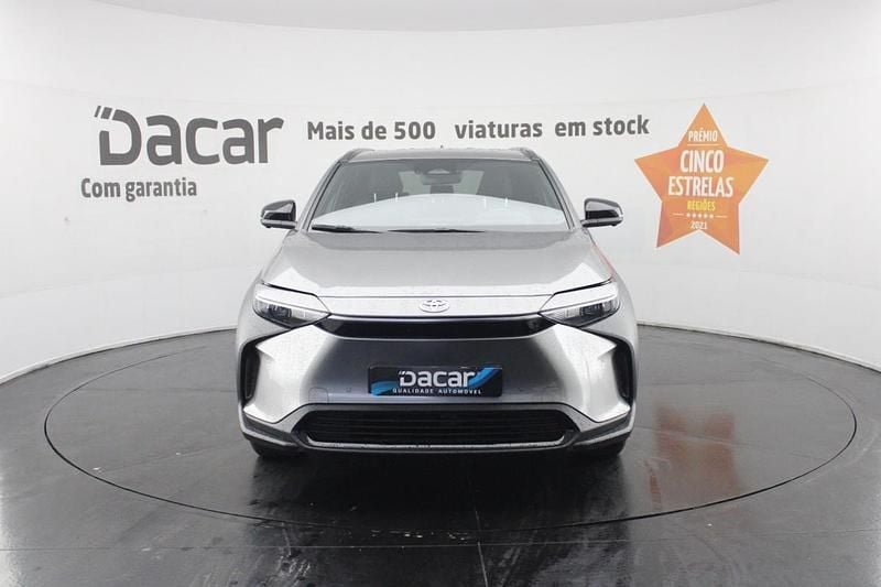 Usado Toyota bZ4X 150 kW (204 HP) 2023 Cinza SUV
