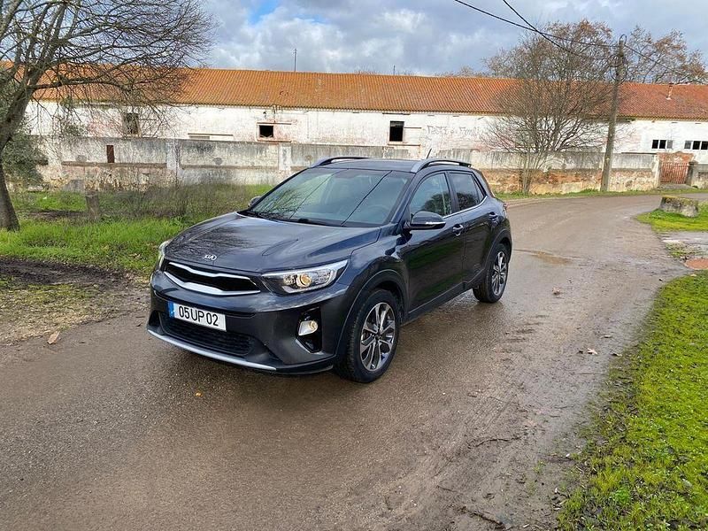 Cinza Usado 2018 Kia Stonic SUV | € 14.990 (Preço justo) - Imagem 1/4