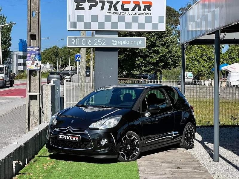 Preto Usado 2012 DS Automobiles DS3 Sport Chic Citadino | € 10.297 - Imagem 1/4
