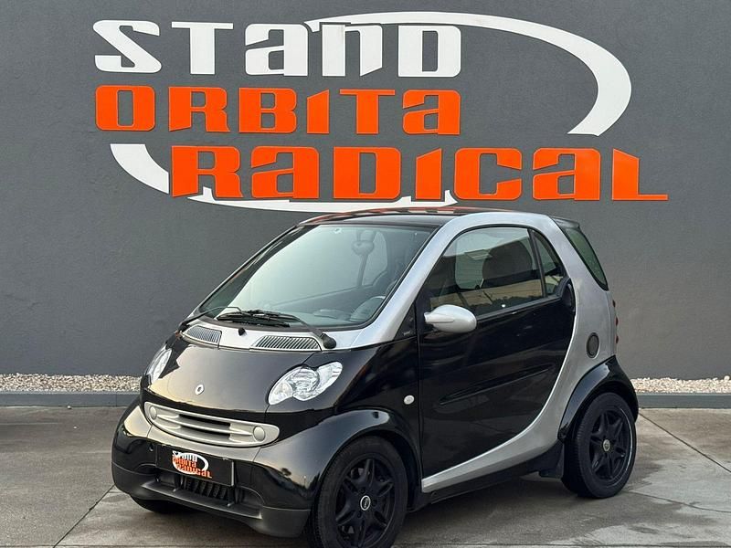 Preto Usado 2005 Smart ForTwo Cabrio Passion Cabrios | € 4.750 - Imagem 1/4