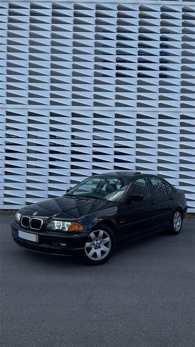 Usado 2001 BMW 320 Sedan | € 5.500 (Preço justo) - Imagem 1/4