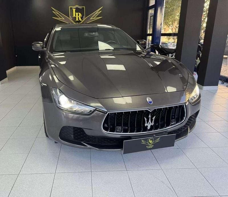 Usado Maserati Ghibli 275 HP (202 kW) 2014 Cinza Citadino