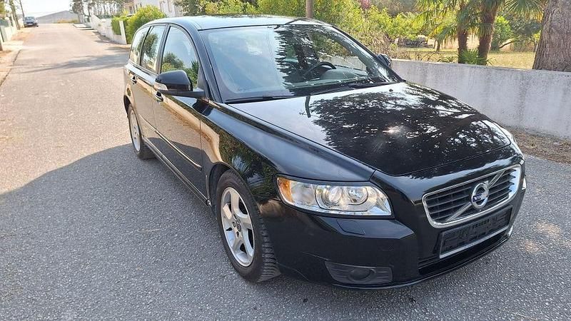 Usado 2013 Volvo V50 Carrinha | € 7.750 (Preço justo) - Imagem 1/4