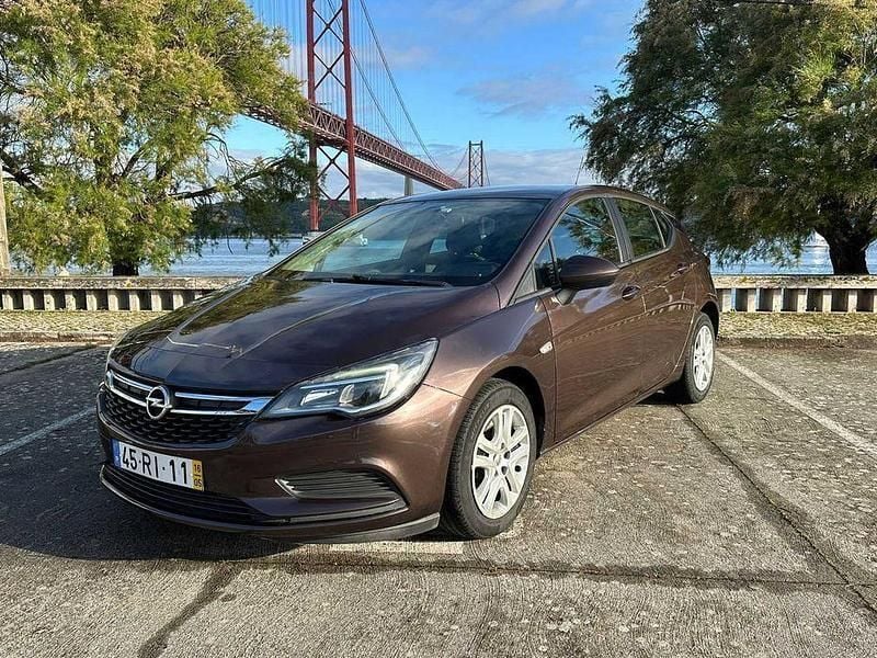 Usado 2016 Opel Astra Sedan | € 8.700 (Super Preço) - Imagem 1/4
