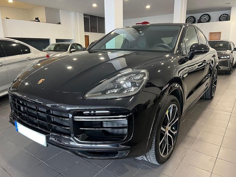 Preto Usado 2020 Porsche Cayenne Turbo S SUV | € 99.000 - Imagem 1/4