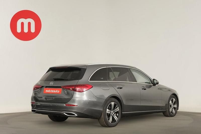 Usado Mercedes C220 Avantgarde 200 HP (147 kW) 2023