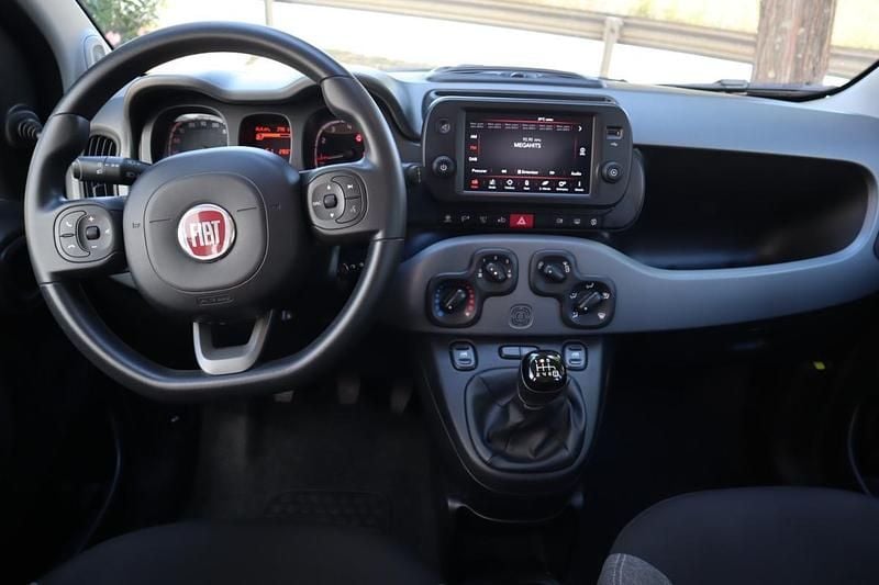Preto Usado 2022 Fiat Panda Citadino | € 10.990 (Preço justo) - Imagem 1/4