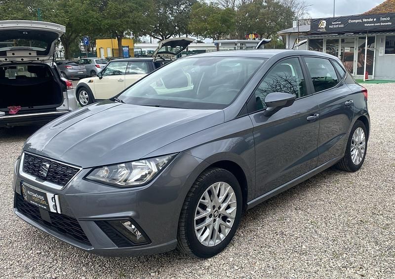 Cinza Usado 2018 Seat Ibiza Style | € 13.850 (Preço elevado) - Imagem 1/4