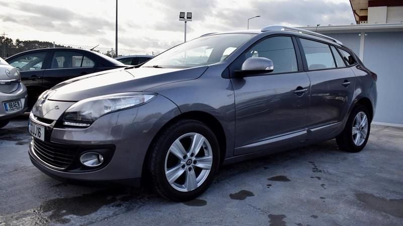 Usado Renault Mégane III 110 HP (80 kW) 2013 Cinzento