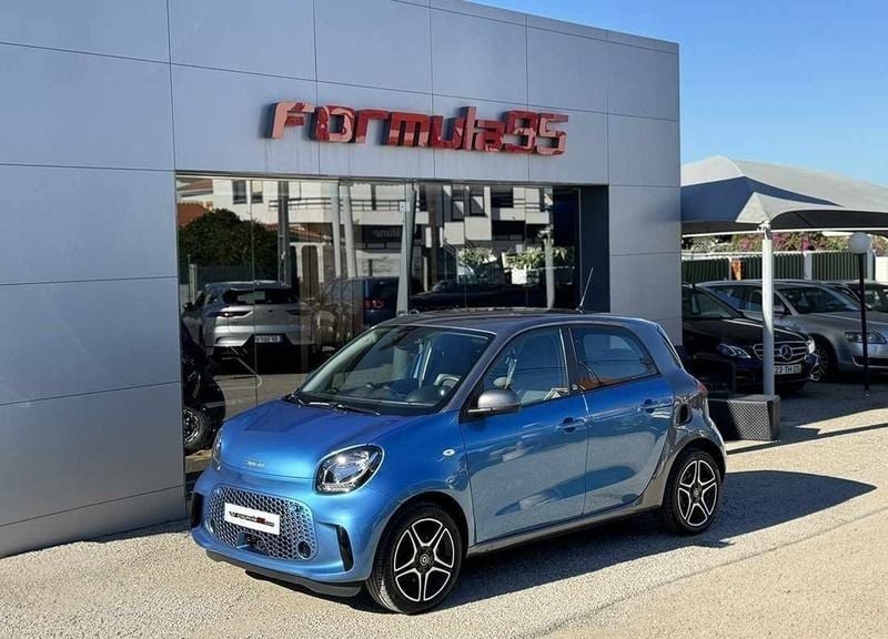 Usado Smart ForFour Electric Drive Passion 60 kW (82 HP) 2020 Azul