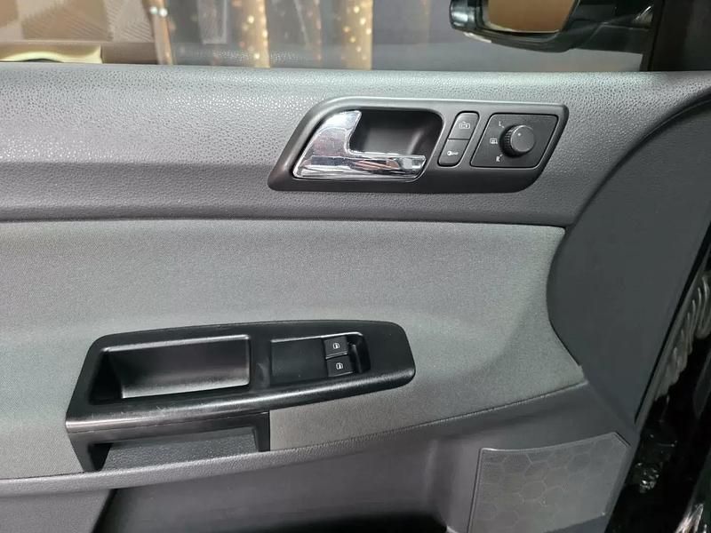 Usado VW Polo Highline 70 HP (51 kW) 2008 Preto Citadino