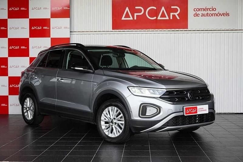 Cinza Usado 2023 VW T-Roc SUV | € 22.900 (Preço justo) - Imagem 1/4