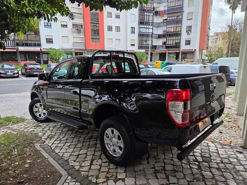 Usado Ford Ranger XLT 170 HP (125 kW) 2021 Preto Pickup