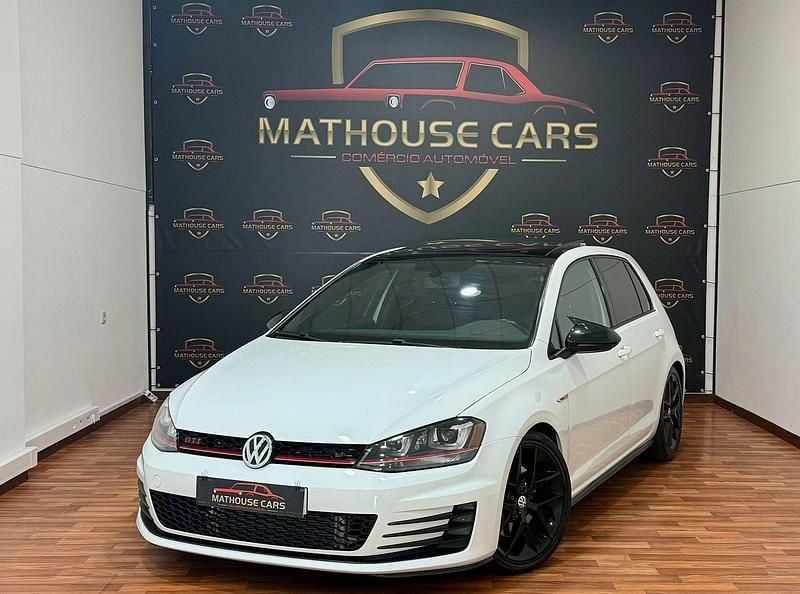 Branco Usado 2015 VW Golf VII GTI Citadino | € 25.900 (Preço justo) - Imagem 1/4