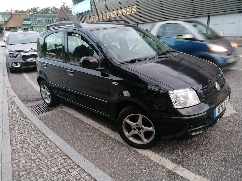 Usado 2011 Fiat Panda Citadino | € 3.300 - Imagem 1/4