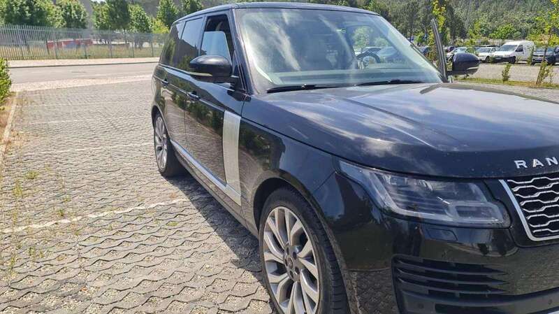 Preto Usado 2022 Land Rover Range Rover SUV | € 75.000 - Imagem 1/4