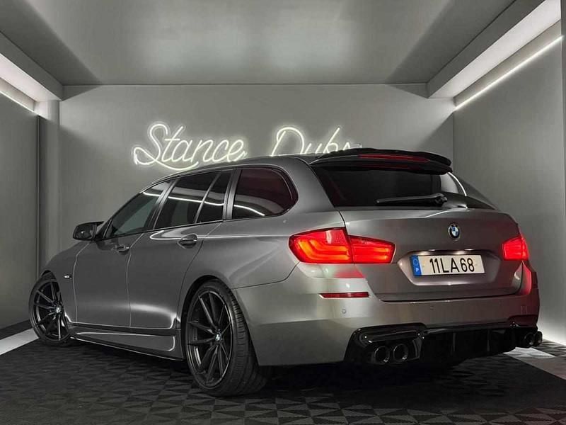 Usado BMW 520 184 HP (135 kW) 2010 Cinzento Carrinha