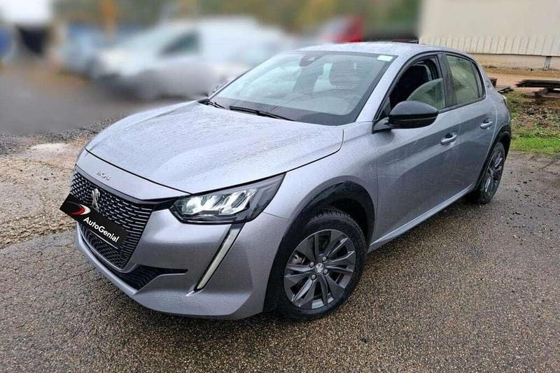 Cinza prata eelegance Usado 2022 Peugeot e-208 Active Citadino | € 18.790 (Preço justo) - Imagem 1/4