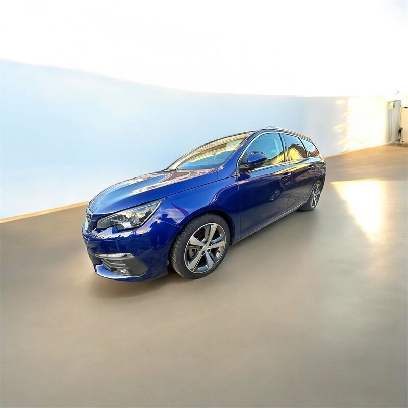 Azul Usado 2018 Peugeot 308 Allure Carrinha | € 14.900 (Preço justo) - Imagem 1/4
