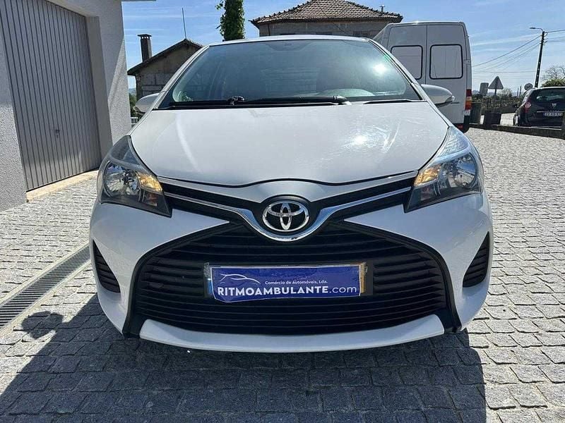 Usado Toyota Yaris 90 HP (66 kW) 2016 Branco