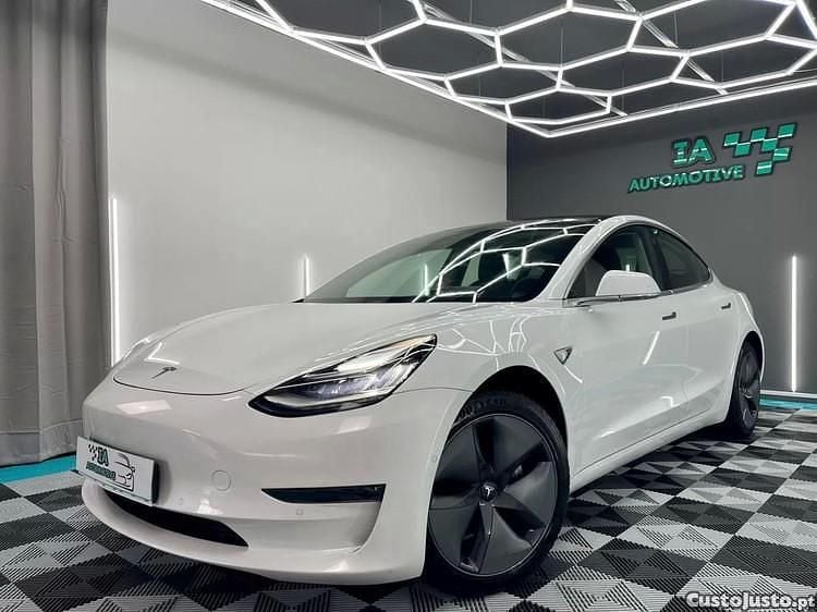 Branco Usado 2019 Tesla Model 3 Standard Range Sedan | € 17.999 (Bom preço) - Imagem 1/1