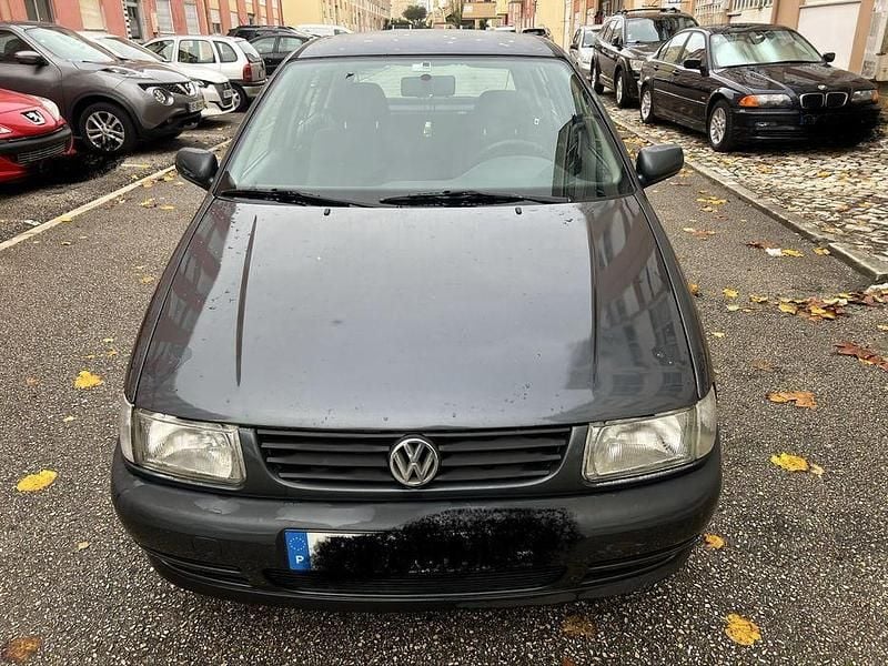 Usado 1999 VW Polo Sedan | € 1.000 - Imagem 1/4