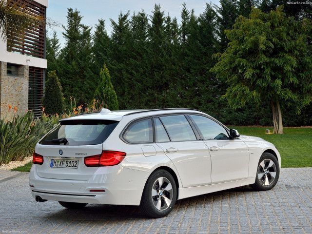 Usado BMW 320e 204 HP (150 kW) 2021 Cinzento Carrinha