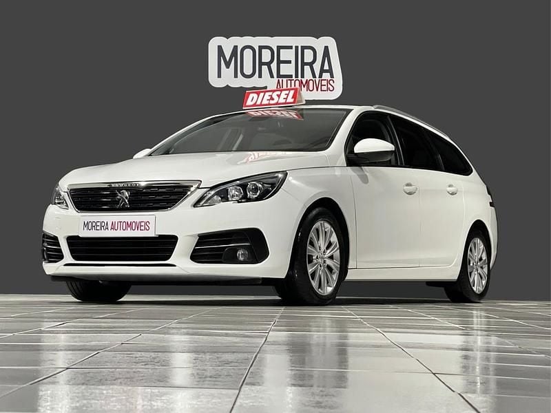 Branco Usado 2020 Peugeot 308 Style Carrinha | € 11.999 (Bom preço) - Imagem 1/4