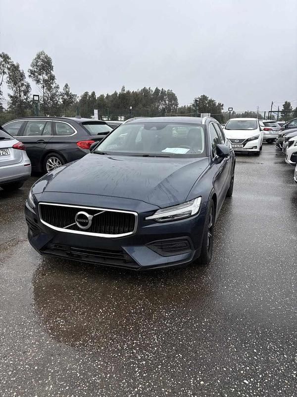 Azul Usado 2020 Volvo V60 Carrinha | € 23.900 (Preço justo) - Imagem 1/4