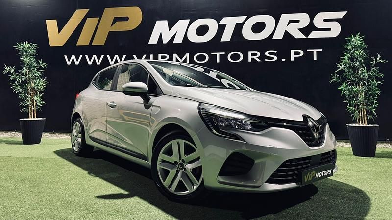 Usado Renault Clio V Intens 100 HP (73 kW) 2022 Cinzento Citadino